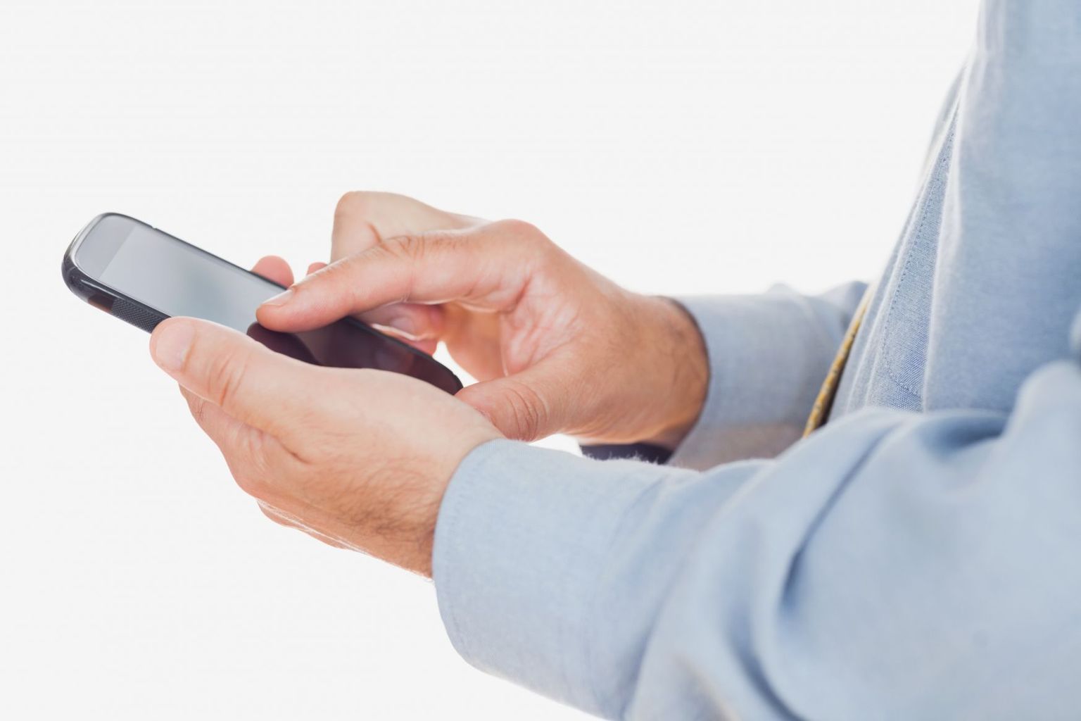 Kallis nutitelefon jääb siiski odavamale mobiiltelefonile levi suhtes alla.