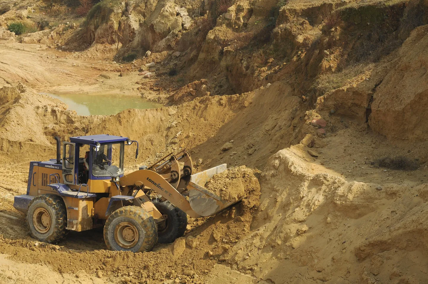 Harudlaste muldmetallide kaevandus Jiangxi provitsis Hiinas