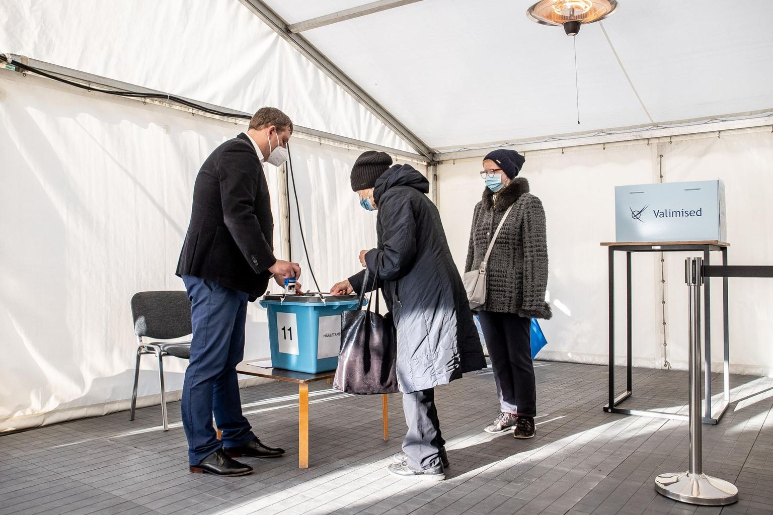 Valimised võivad kasina rahastuse tõttu valija jaoks ebamugavamaks muutuda. FOTO: Sander Ilvest