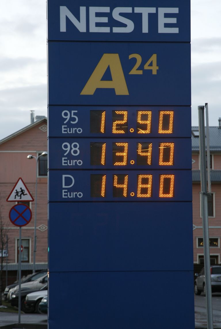 Kütusehinnad 2008. aasta detsembris Nestes.