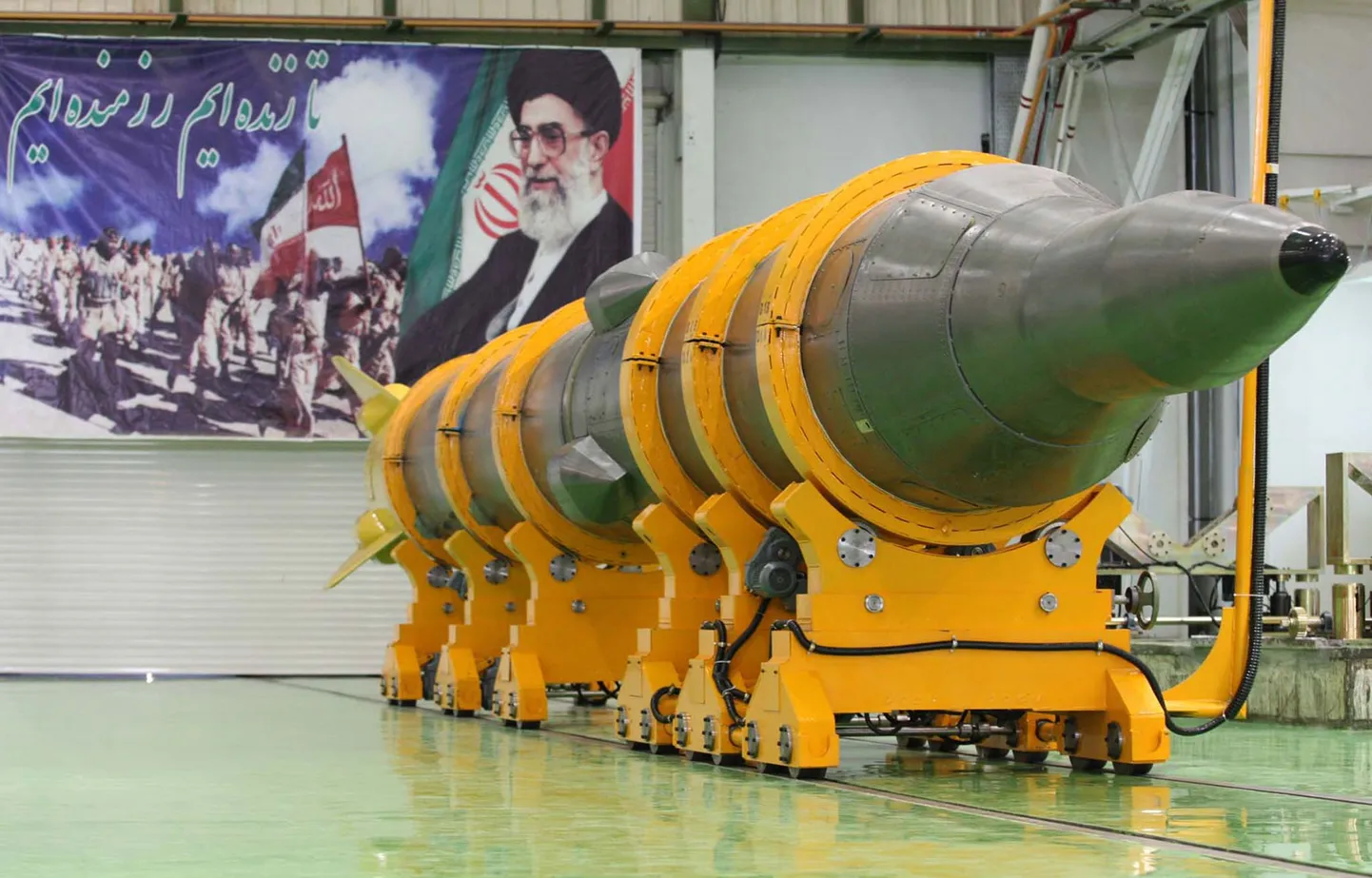 В мае Иран заявил об успешном испытании собственной ракеты "Седжил-2", что заставило нервничать Израиль и Европу.