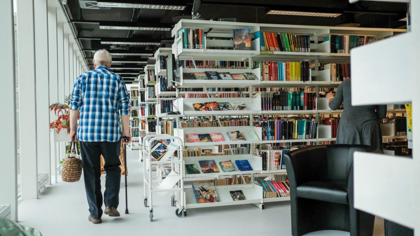 Rohkem kui poolesajas raamatukogus proovivad üleriigiliste raamatukogupäevad e raames raamatukoguhoidja ametit vallaametnikud, külavanemad ja noorsootöötajad, aga ka lugejad ja õpilased.