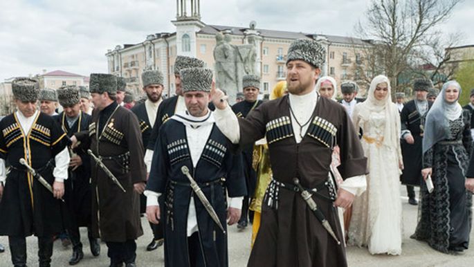 Песков пообещал ответ на вопрос о секс-меньшинствах в Чечне