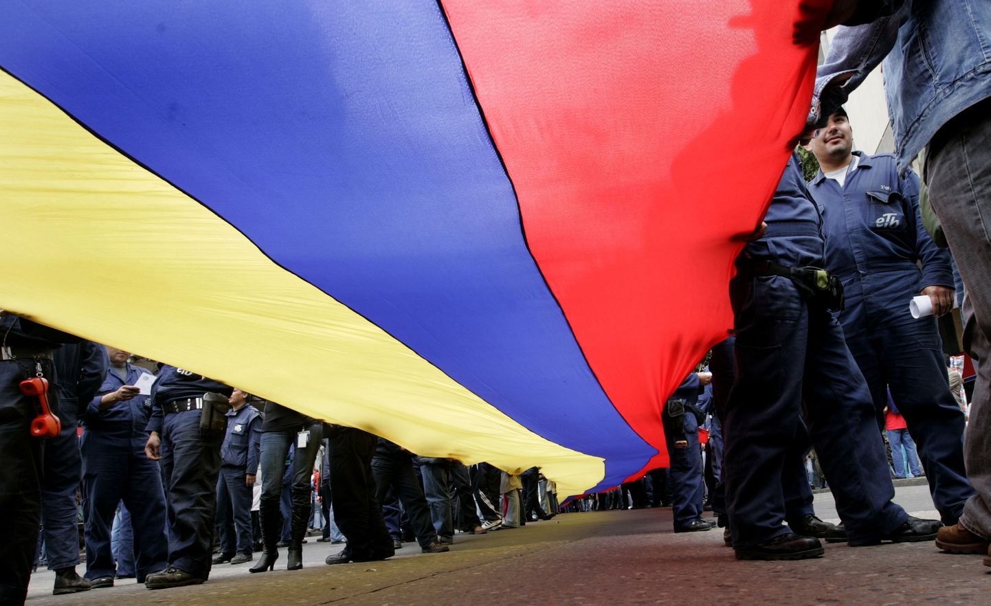 Colombia opositsioon marssis alles eile president Uribe valitsuse vastu pealinna Bogotá tänavatel.
