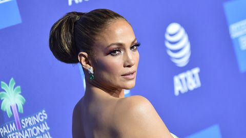 PILDID ⟩ Lahutuskõlakate keskel olev Jennifer Lopez poseeris seksikal fotosessioonil