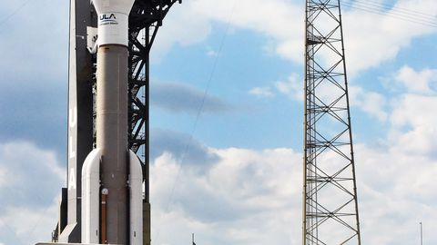 USA kosmosejõud saatsid teele esimese missiooni