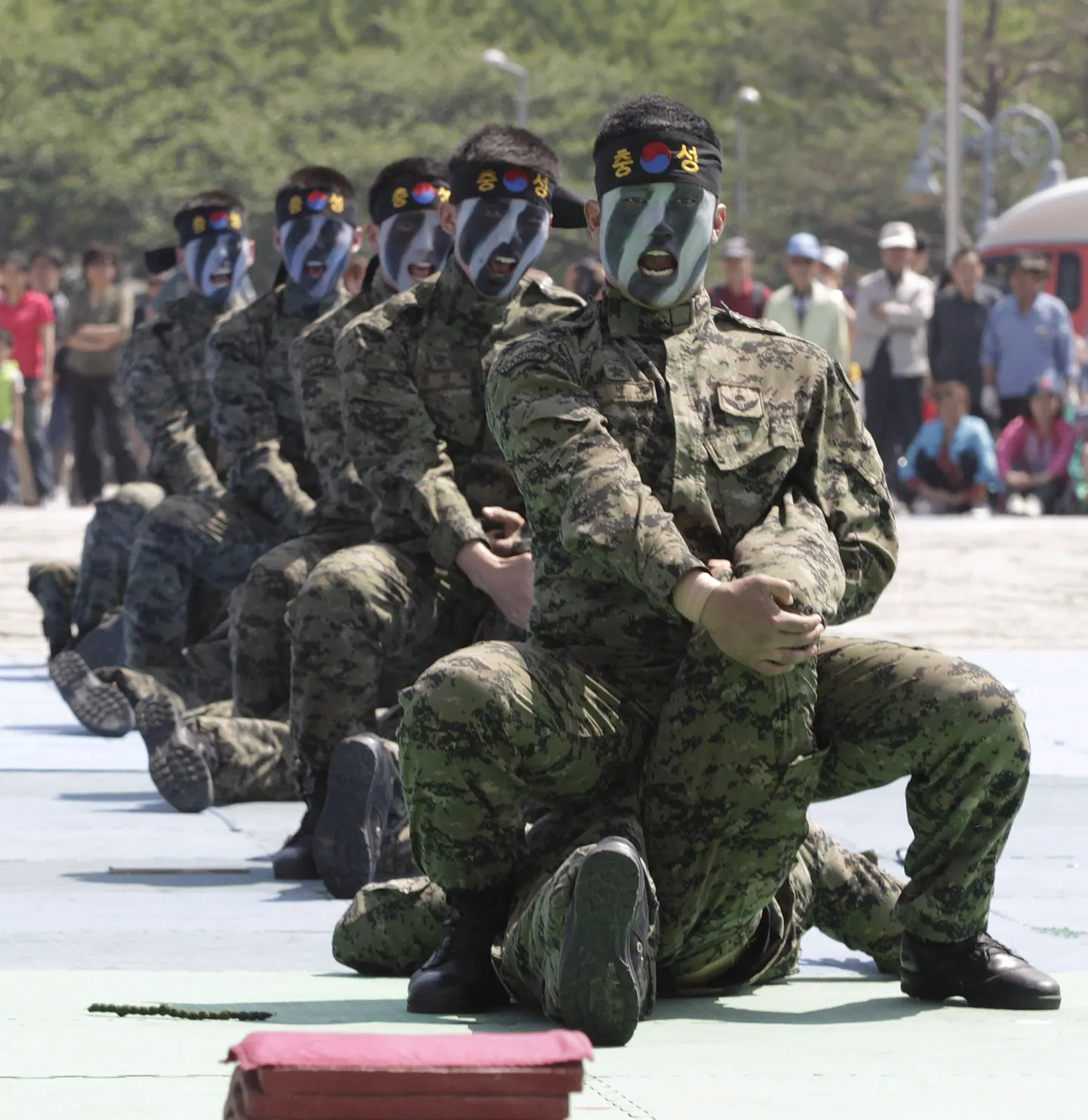 Lõuna-Korea eriüksuslaste demonstratsioonesinemine