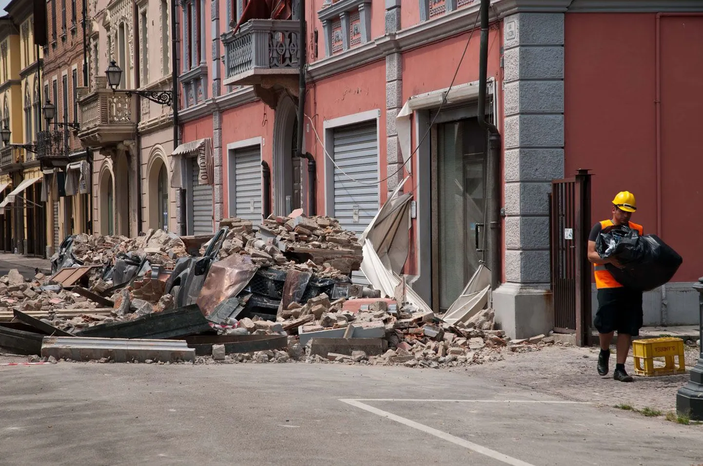 Maavärina purustustöö Concordia linnas Põhja-Itaalias.
