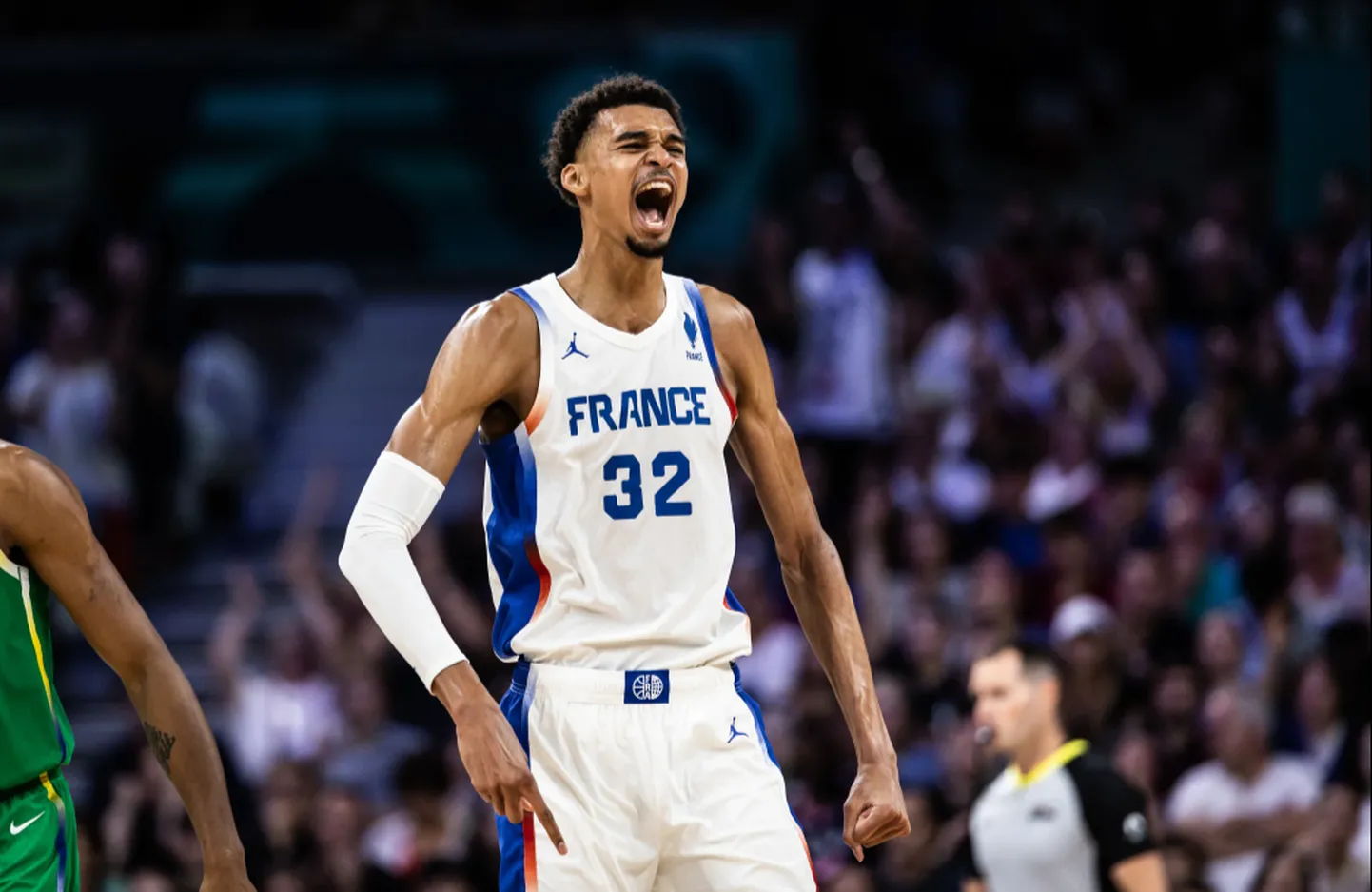 Francijas basketbola zvaigzne Viktors Vembanjama
