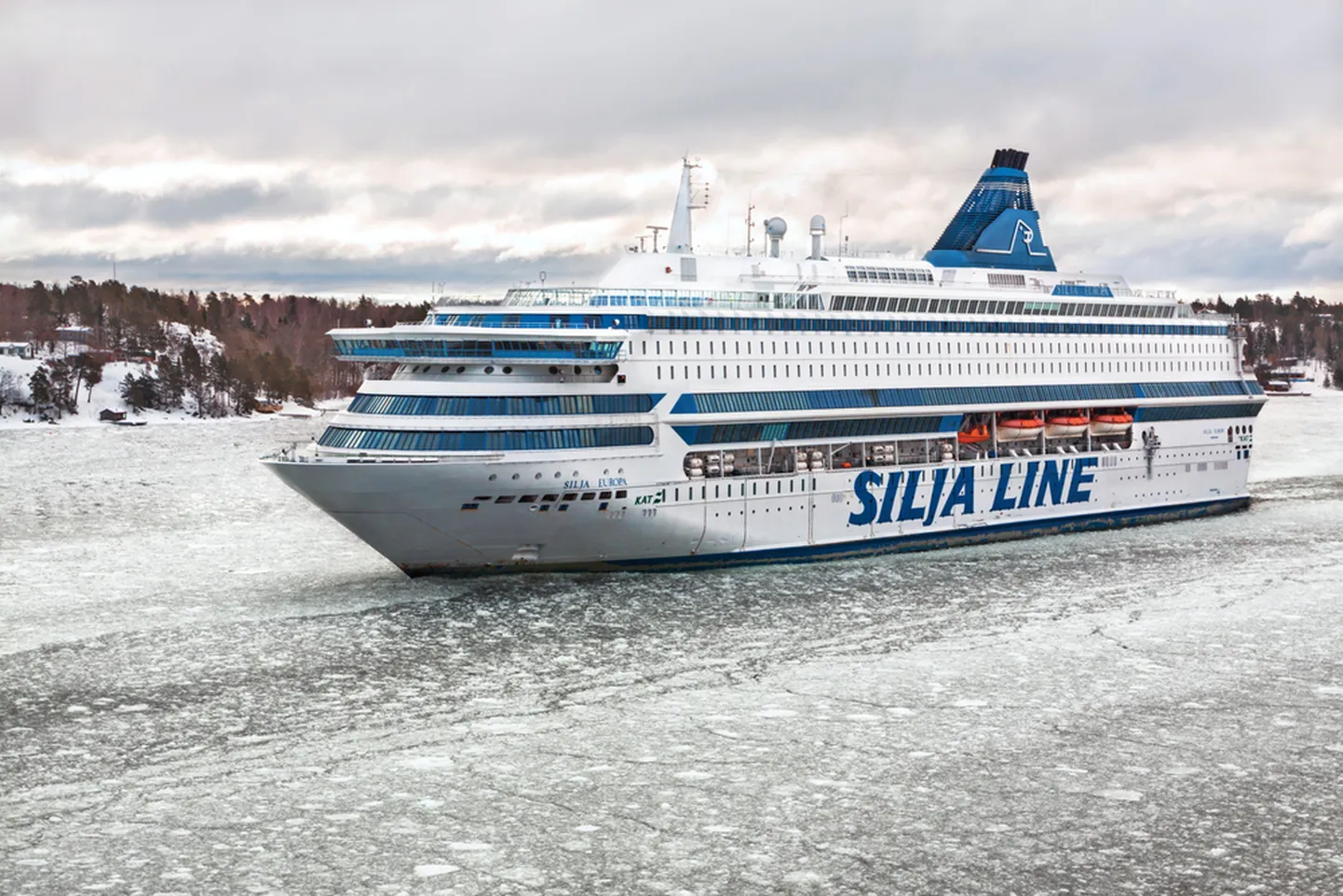 Судно Silja Line