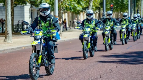 Londoni politsei võttis kasutusse «ebaseaduslikud» särtsurattad, et püüda pätte, kes ise ka sellistega sõidavad