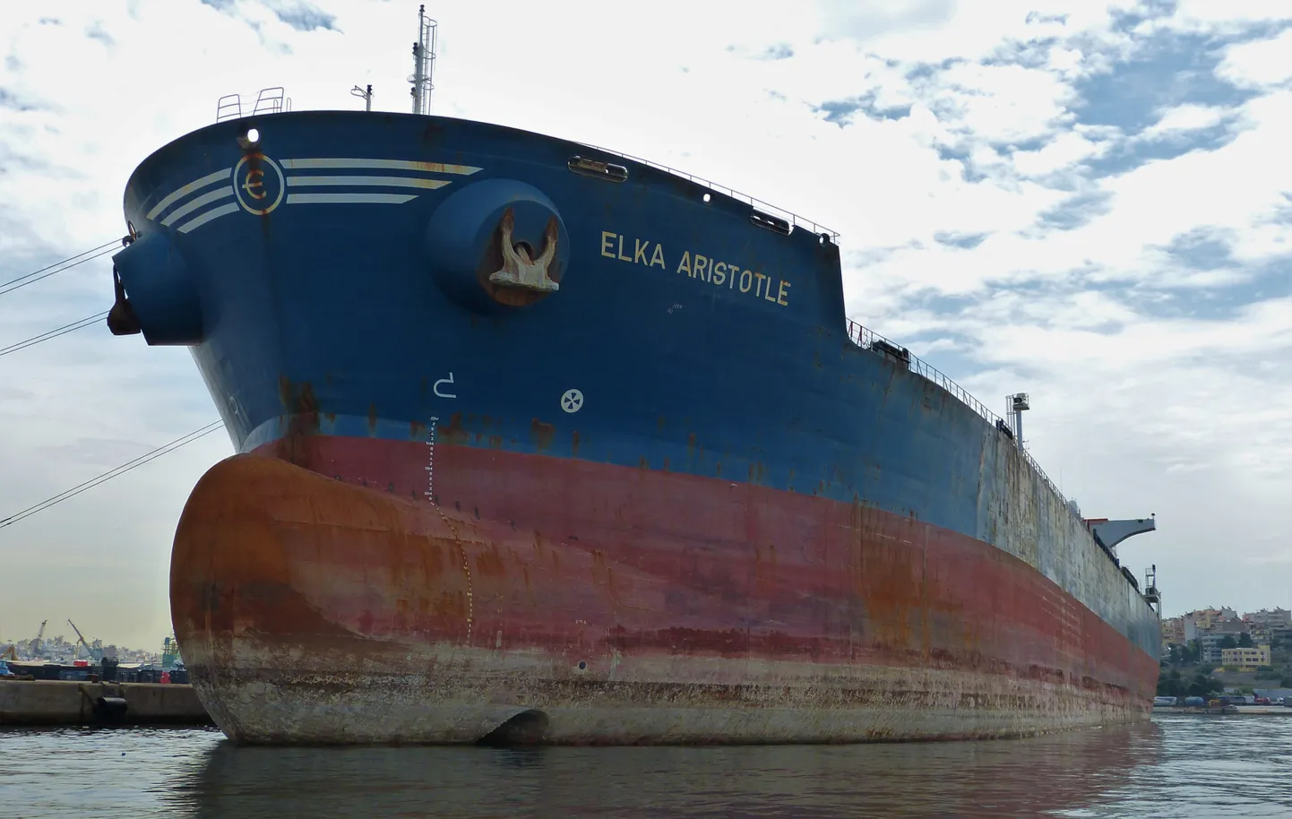 Kreeka naftatanker Elka Aristotle Pireuse sadamas 17. mail 2018.