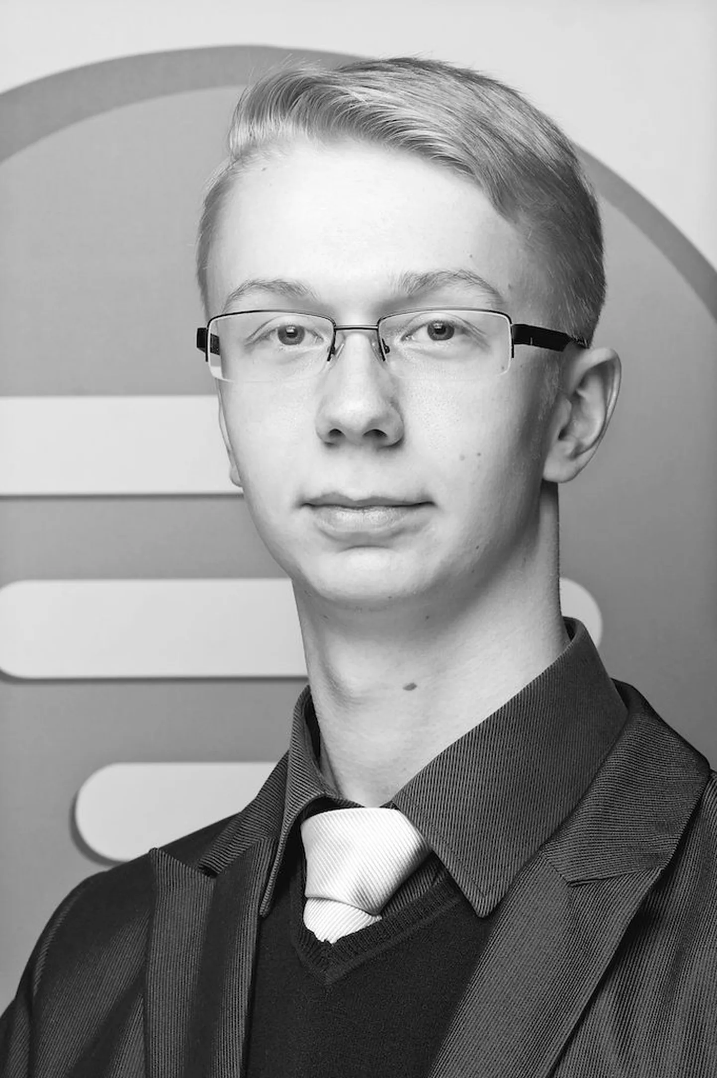 Andre Sõstar.