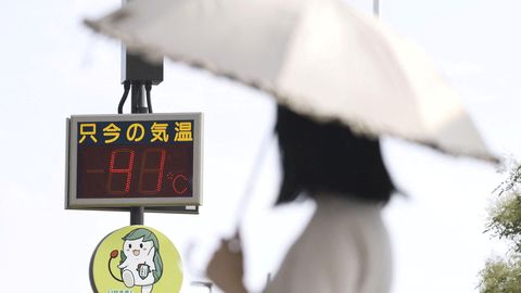 Na Japonskem izmerili nov toplotni rekord, temperature dosegle skoraj 42 stopinj Celzija
