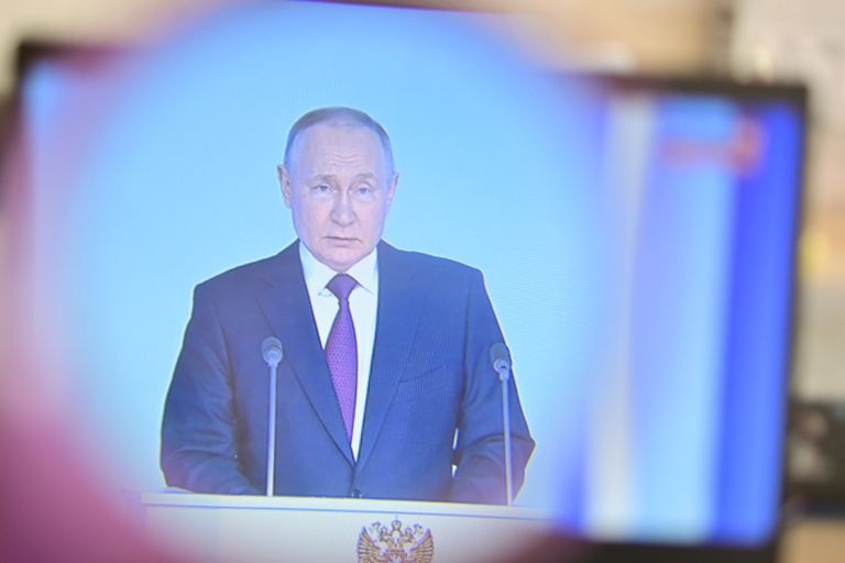 Venemaa president Vladimir Putin peab kõnet Vene parlamendi saadikutele Moskvas.