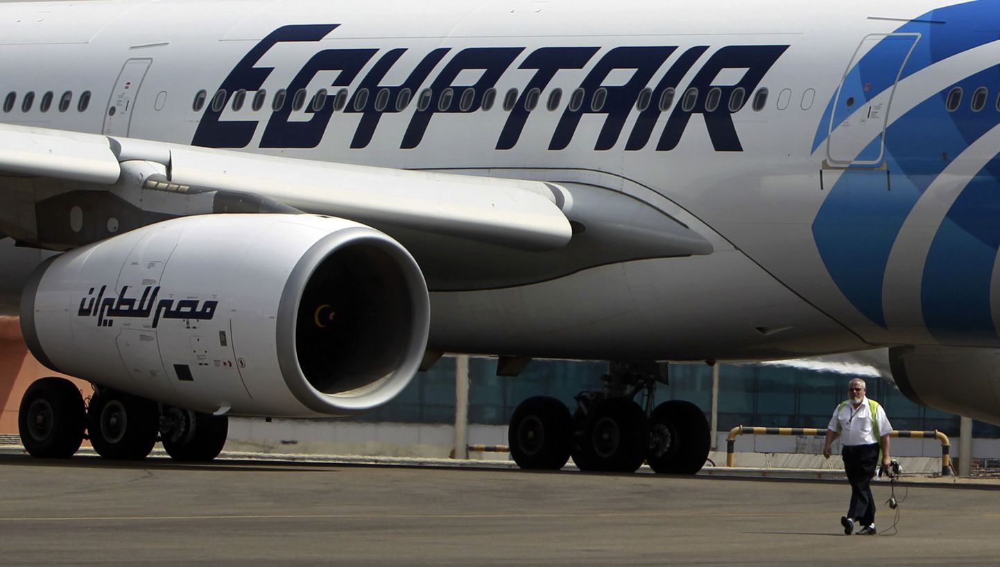 Самолет EgyptAir.