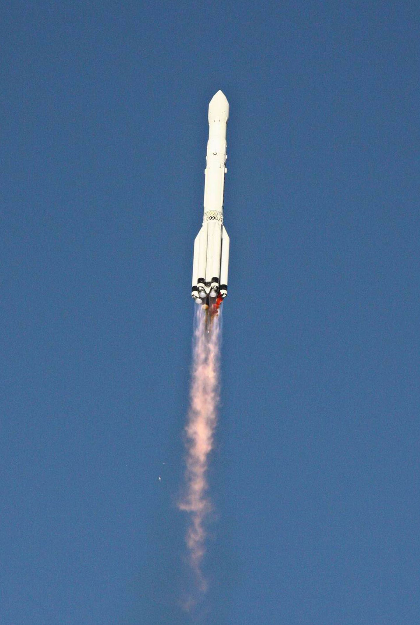 Старты ракеты-носителя "Протон-М". Иллюстративное фото