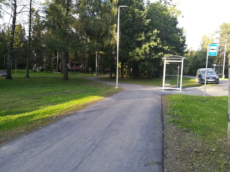 Männi kergliiklustee avamine