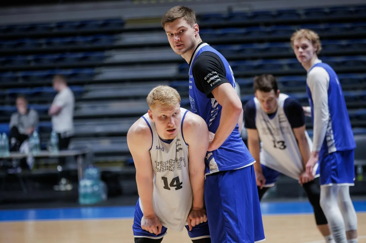 Veebruarikuises koondiseaknas said mängida nii Matthias Tass (nr 14) kui ka Maik-Kalev Kotsar (tema kõrval). Neljapäeval Poolas peab Eesti koondis läbi ajama Kotsarita.