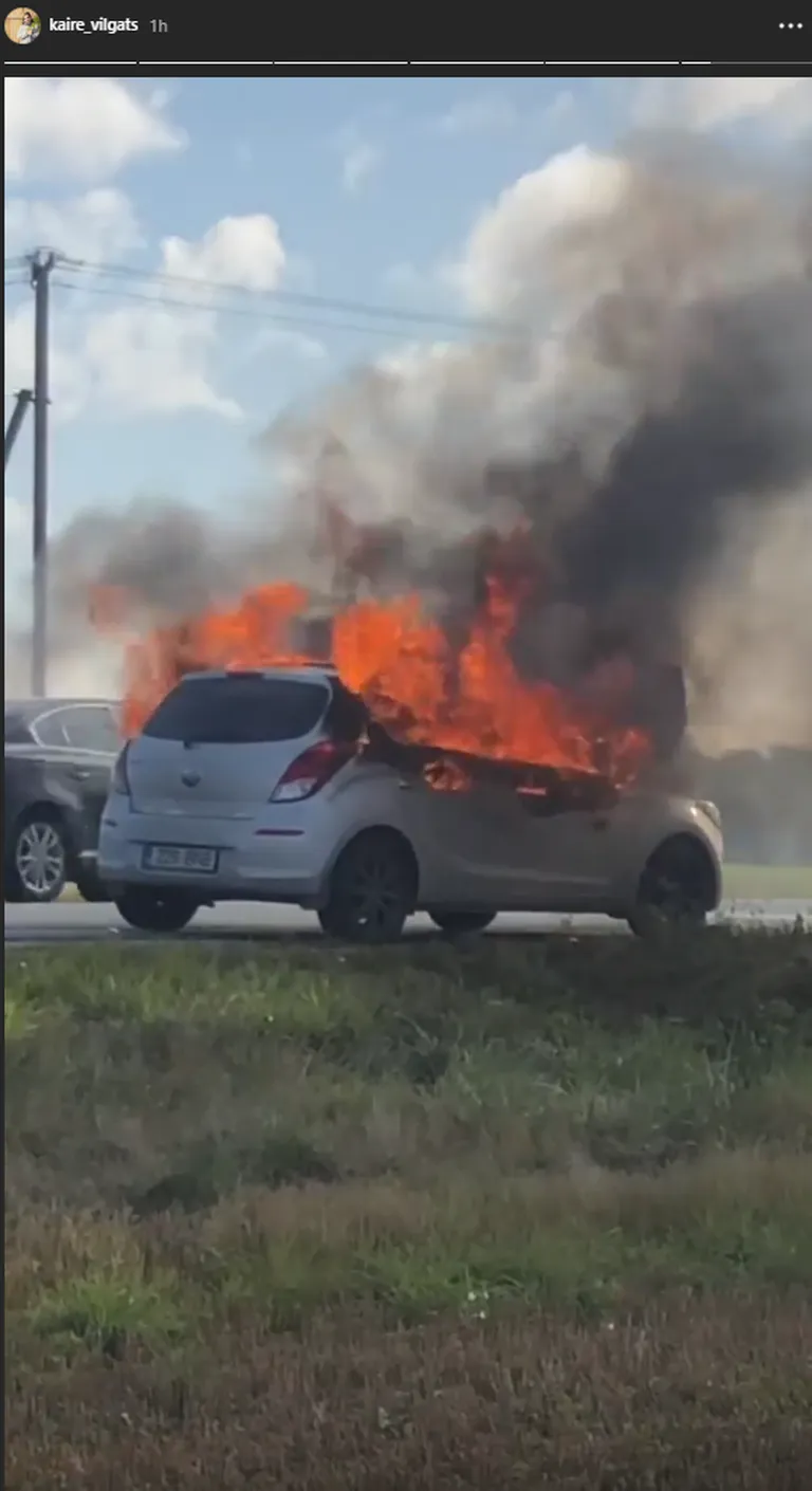 Kaire Vilgats jagas Instagramis videot oma põlevast autost.