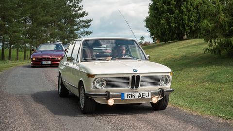 Галерея ⟩ В Эстонии прошла встреча Клуба любителей классических моделей BMW
