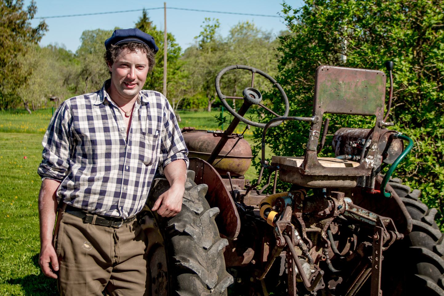 „See põka on valmistatud 1950. aastatel ja töökorda tehtud, mulle meeldivad väikesed traktorid,” rääkis Põhja-Pärnumaa vallast pärit Tiit Rassadin, kes oli Maima masinapäeva stiilseim traktorist.
