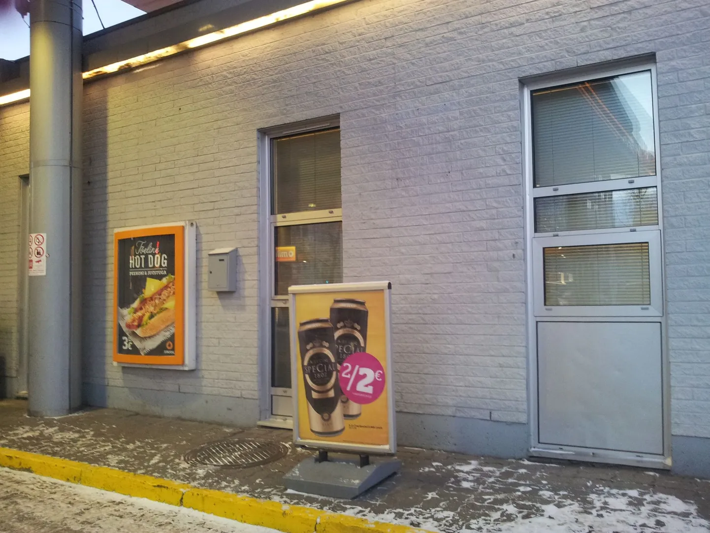 Reklaam Tartu Statoilis.
