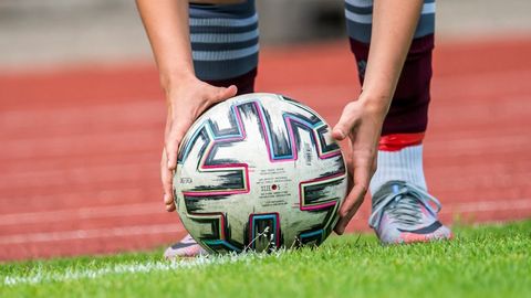 "Riga" futbolistes atkārtoti kļūst par SHL čempionēm