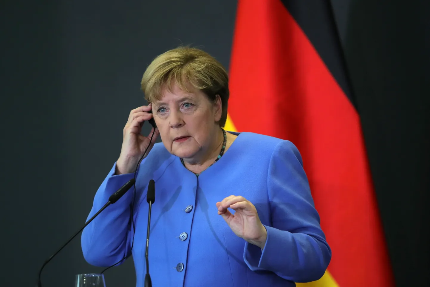 Angela Merkele.