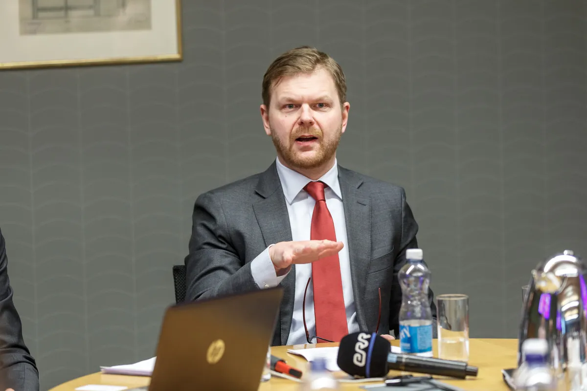Finansinspektsiooni juht Kilvar Kessler 10. aprillil 2019. aastal finatssektori rahapesu ning terrorismi rahastamisega võitlemise pressikonvenretsil.