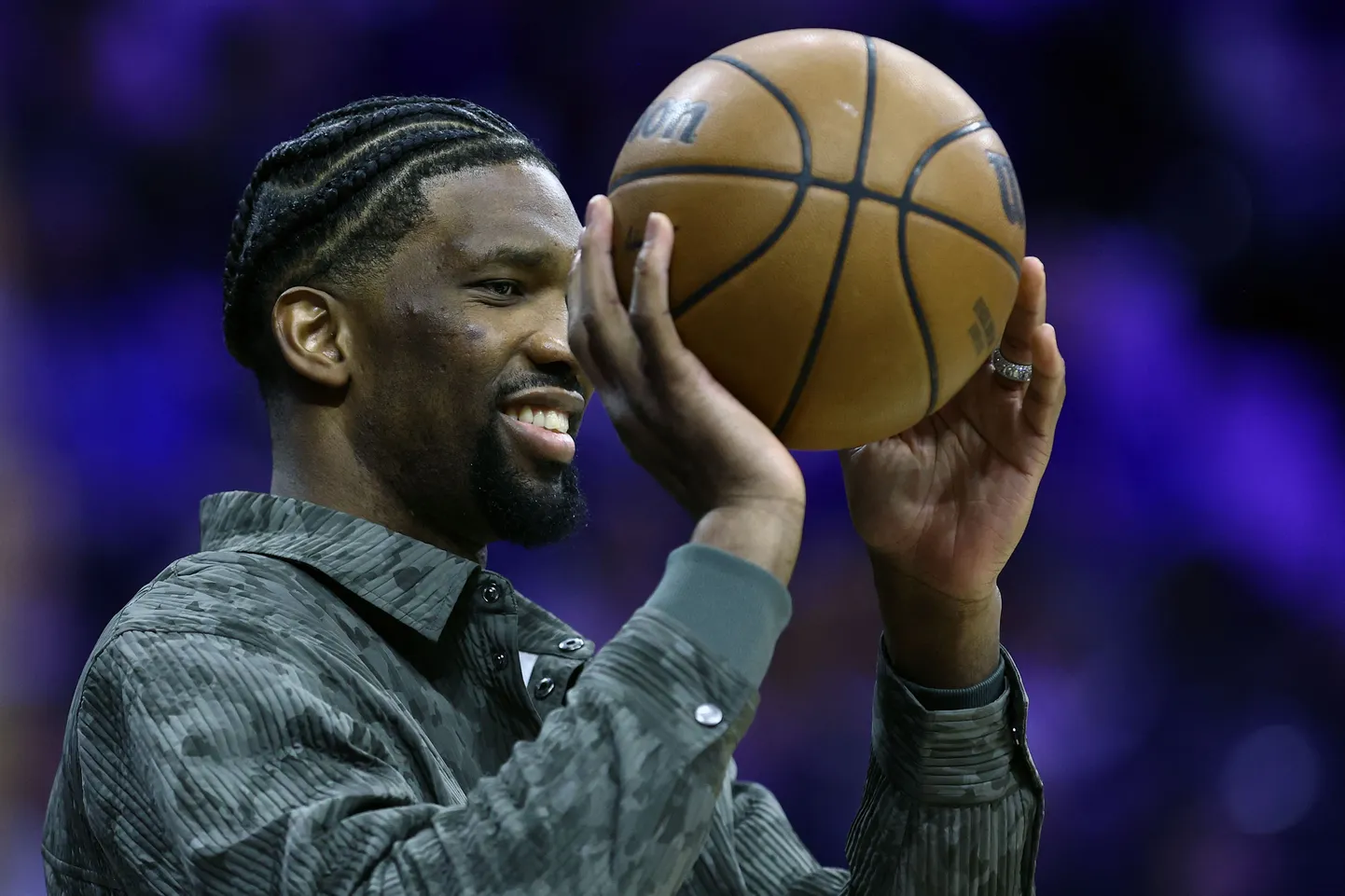 NBA zvaigzne Džoels Embīds