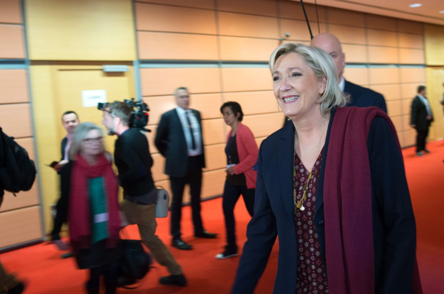 Marine Le Pen arvab, et  2017. aasta valimised toovad regiooni muutuste tuuled.
