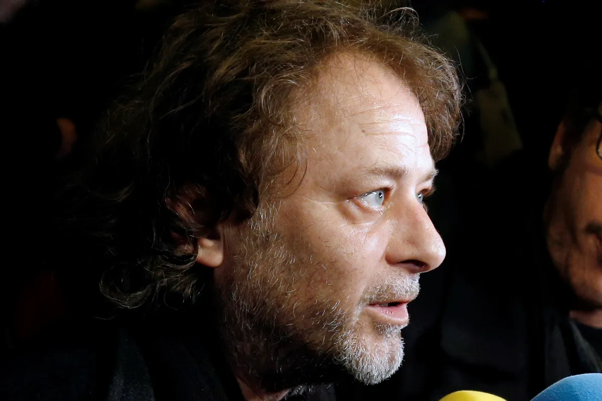 Prantsuse režissöör Christophe Ruggia leiab, et tal oli lapseealise Adèle Haeneliga «väga eriline suhe» ning pole enda sõnul midagi valesti teinud.