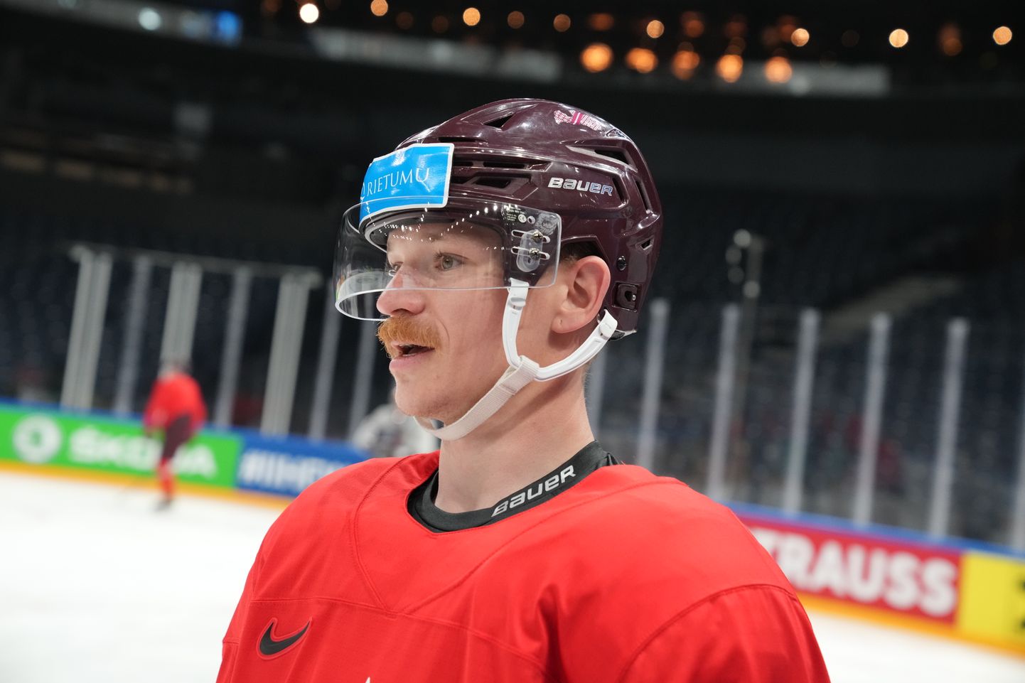 Latvijas hokeja izlases spēlētājs Rihards Marenis.