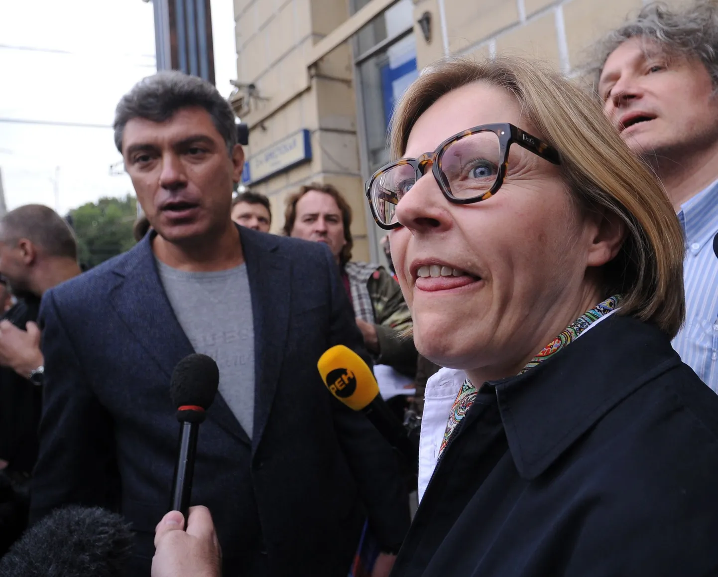 Heidi Hautala 2010. aastal Moskvas kohtumas Vene opositsioonipoliitiku Boriss Nemtsoviga.