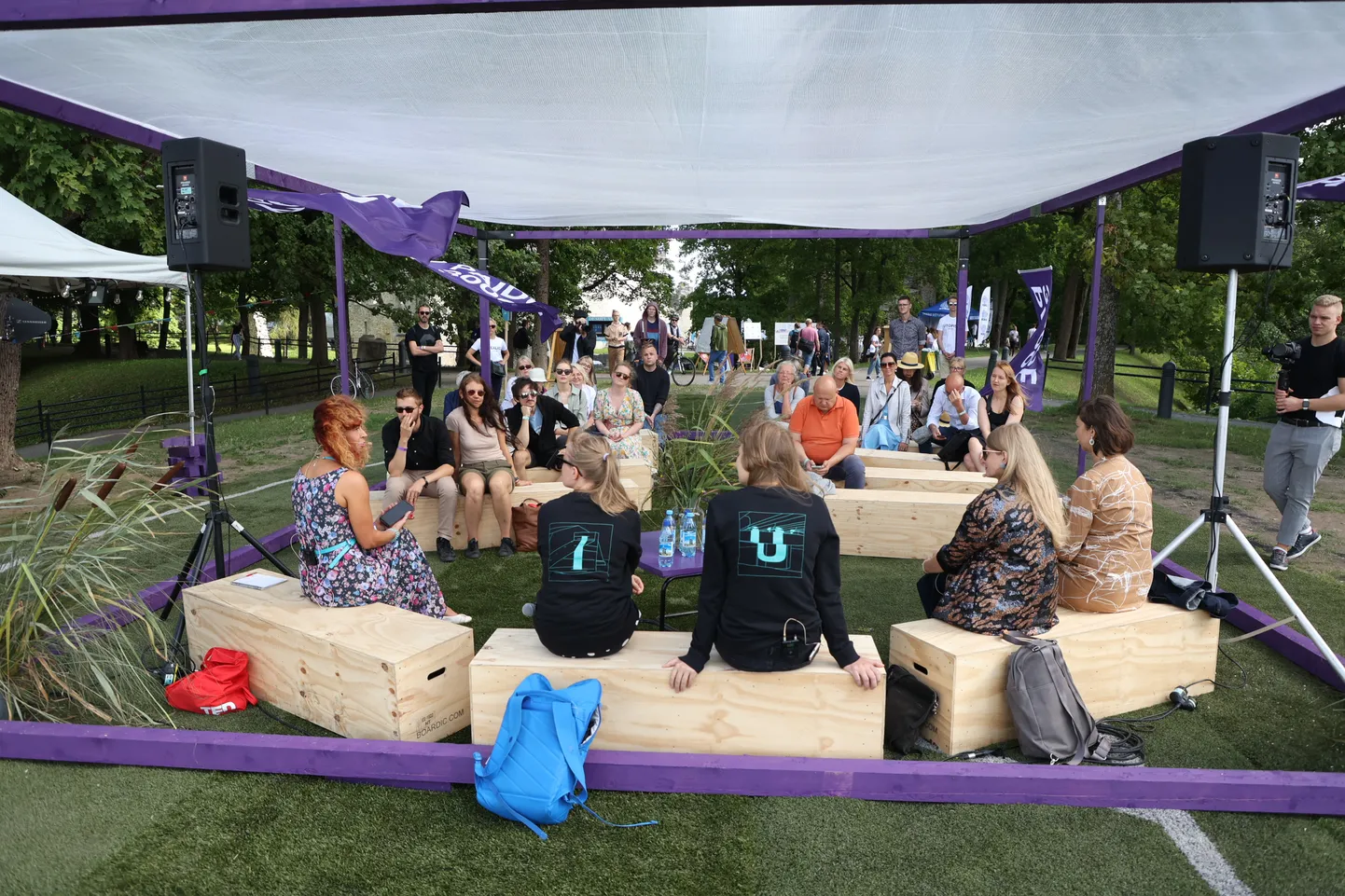 2021. aasta arvamusfestivalil arutleti elavate ja surevate linnade definitsiooni üle.