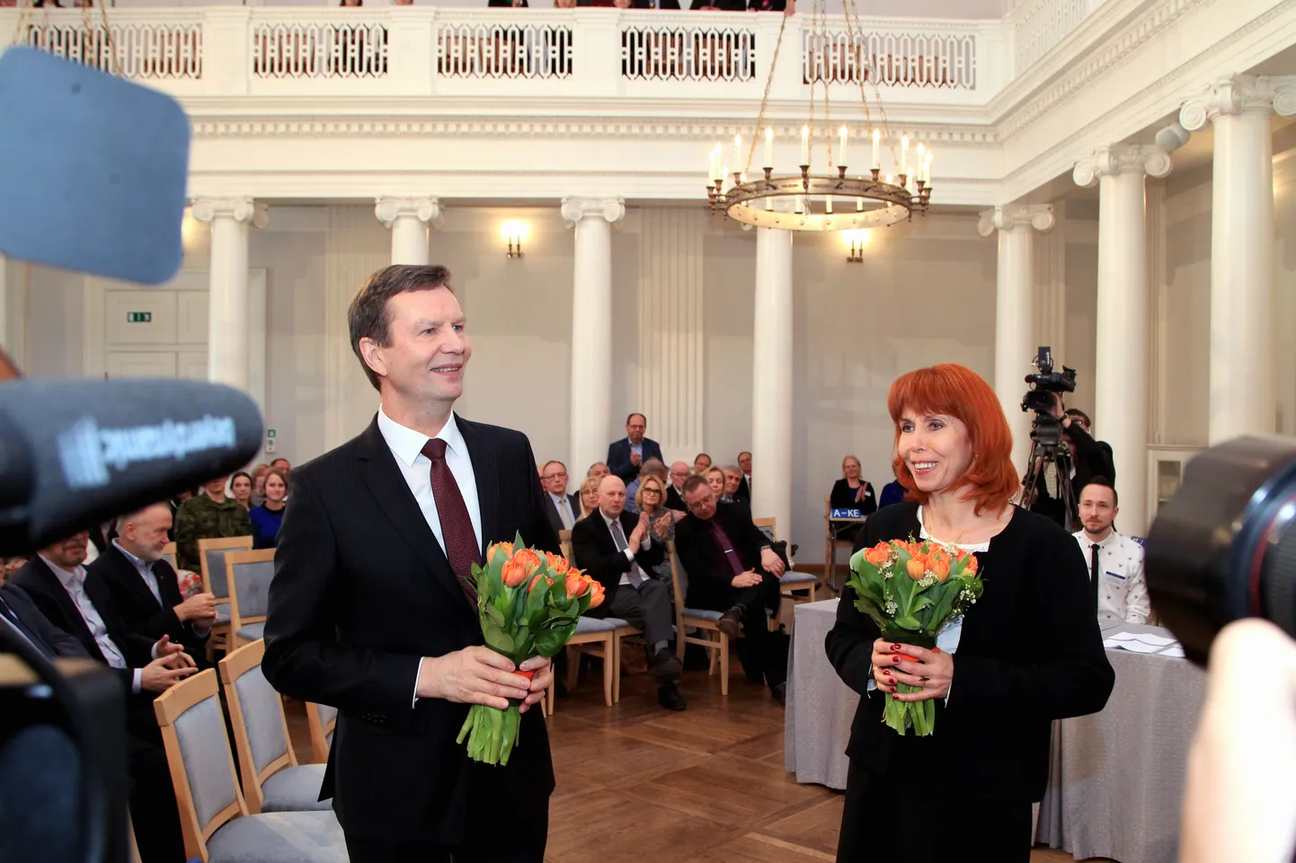 Volli Kalm ja Margit Sutrop olid tudnegite arvates võrdselt võimekad kandidaadid.