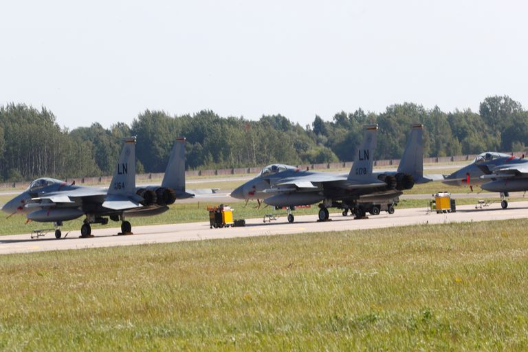 NATO Balti õhuturbemissiooni hävitajad Šiauliai lennuväljal Leedus.