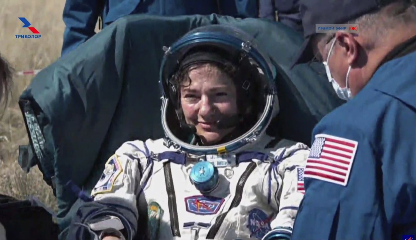USA astronaut Jessica Meir pärast naasmist 17. aprillil Maale.