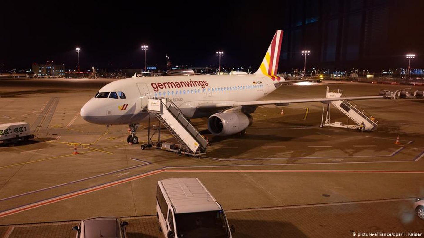 Самолет компании Germanwings в аэропорту Кельна