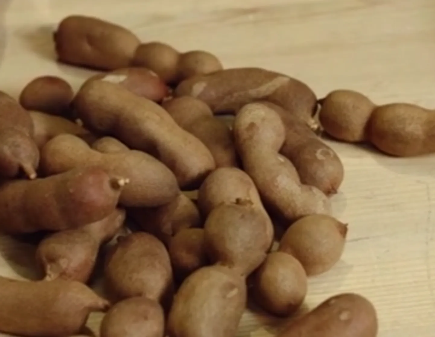 Eksootiline puuvili tamarind.