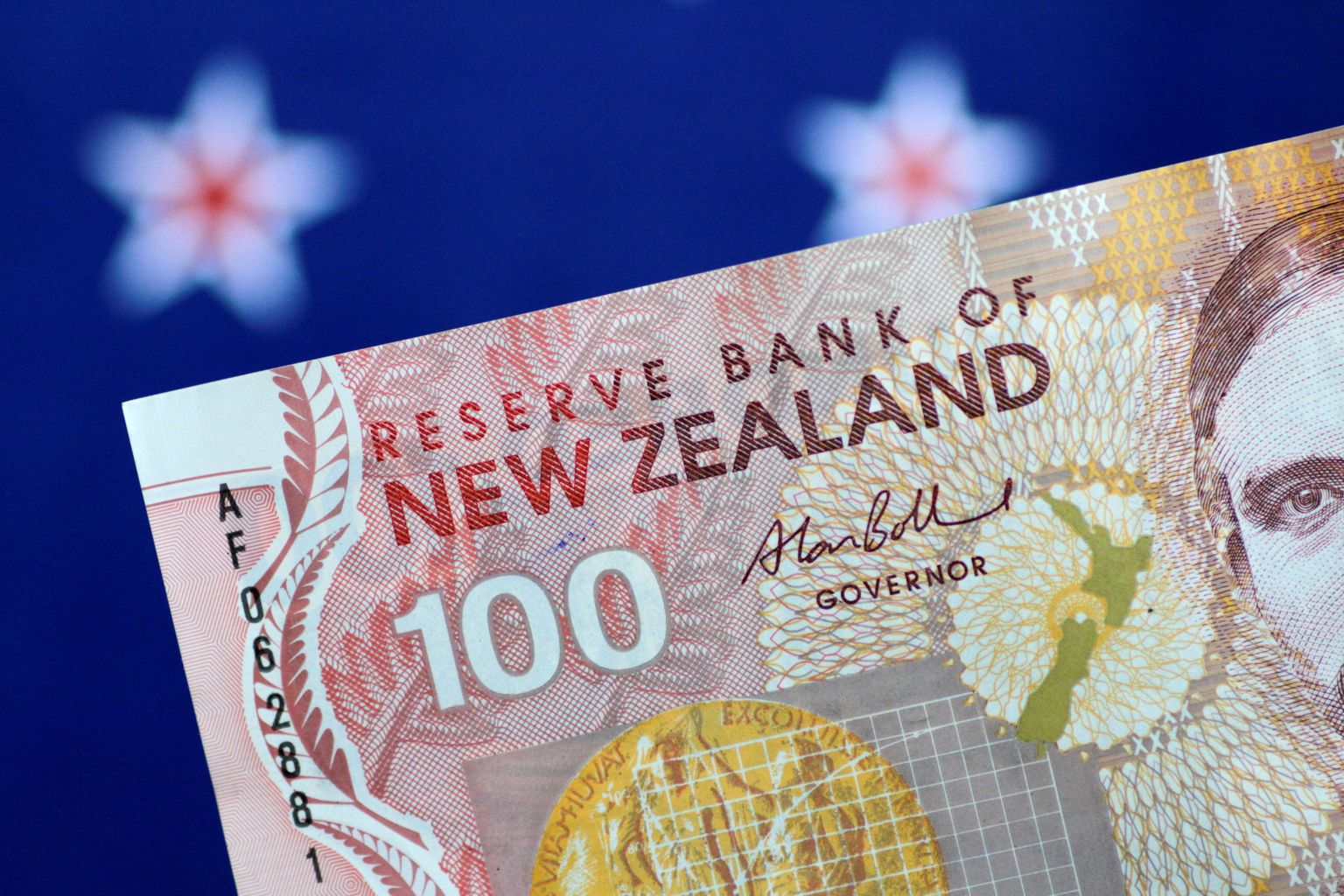 Uus-Meremaa dollar kallines, kuna selles riigis võib keskpank juba tänavu intressi tõsta