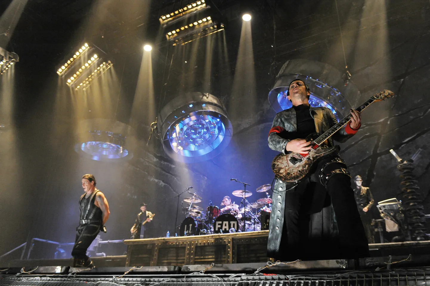 Mullu oli Provnssirocki peaesinejaks saksa ansambel Rammstein