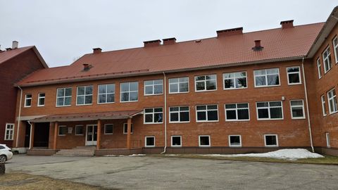 OTSUSTATUD ⟩ See õppeaasta jääb Lohusuu kakskeelsele koolile viimaseks