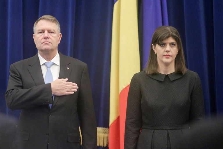 Rumeenia president Klaus Iohannis ja korruptsioonitõrjebüroo juht Laura Codruta Kövesi.