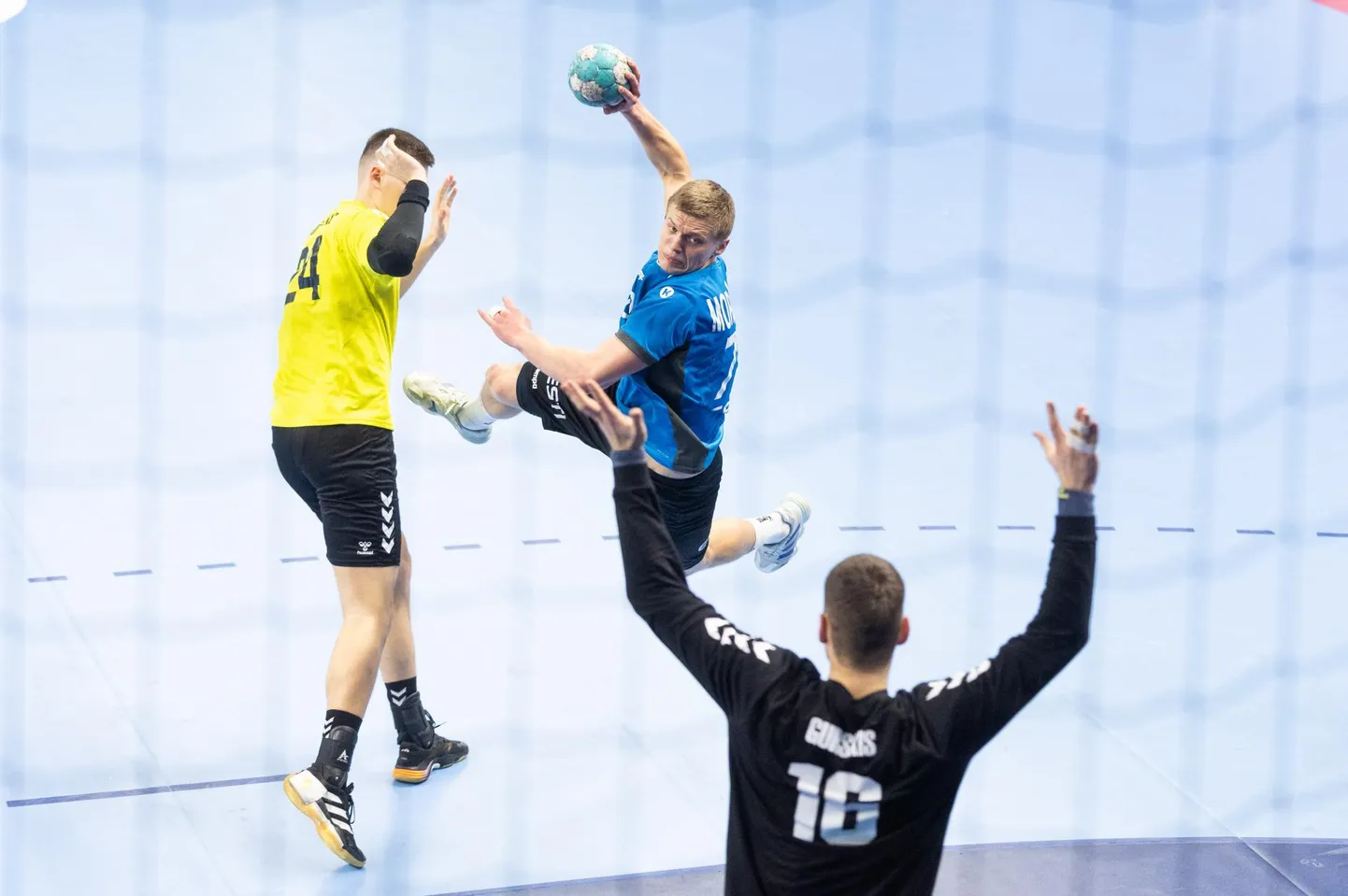 Artur Morgenson (viskel) kuulub ka Eesti koondisesse.