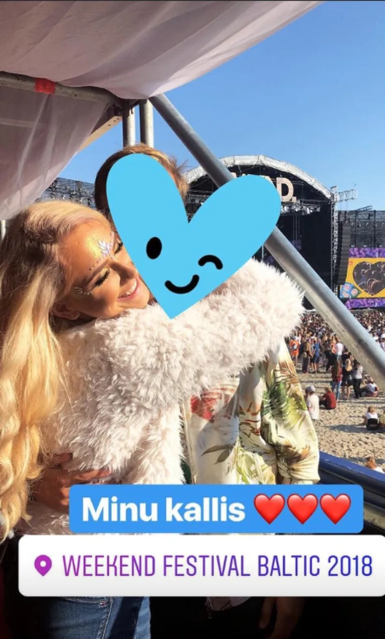 Brigitte koos tundmatu mehega.