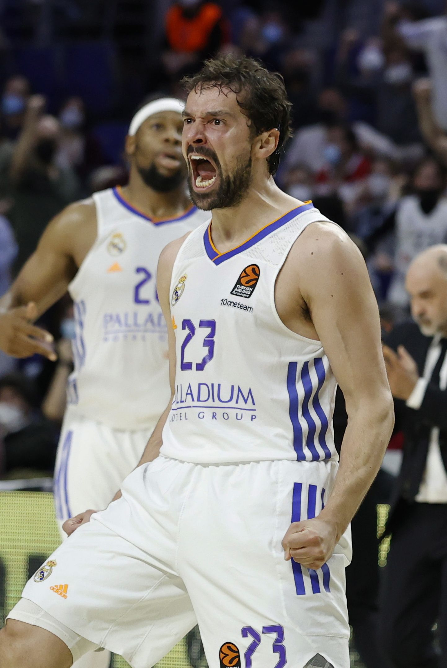 epa09816158 Real Madrid's Sergio Llull reacts during the Euroleague basketball match between Real Madrid and AX Armani Exchange Milan at Wizink Center in Madrid, Spain, 10 March 2022.  EPA/JUANJO MARTIN