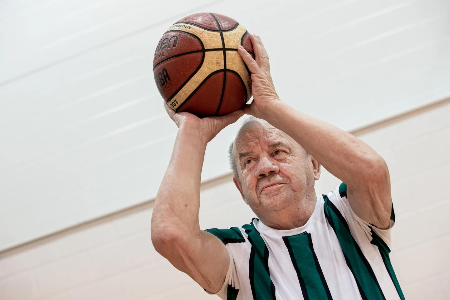Aarne Lingile on korvpall hingelähedane. Ta on pidanud treeneriametitki.