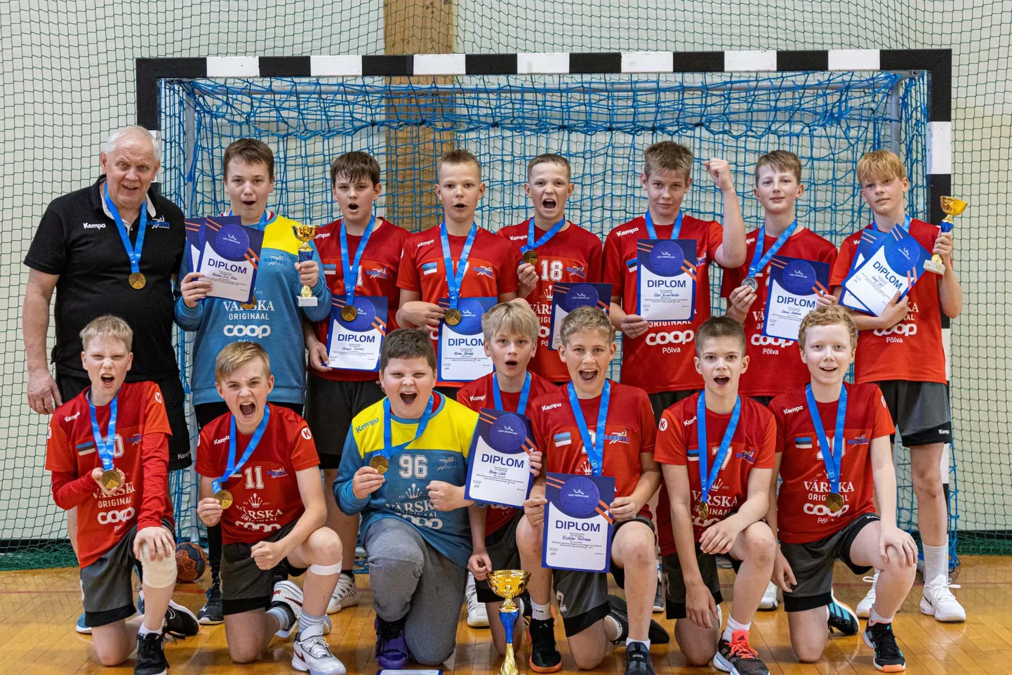 D-vanuseklassi Eesti meistriks tulnud Põlva spordikooli esindus